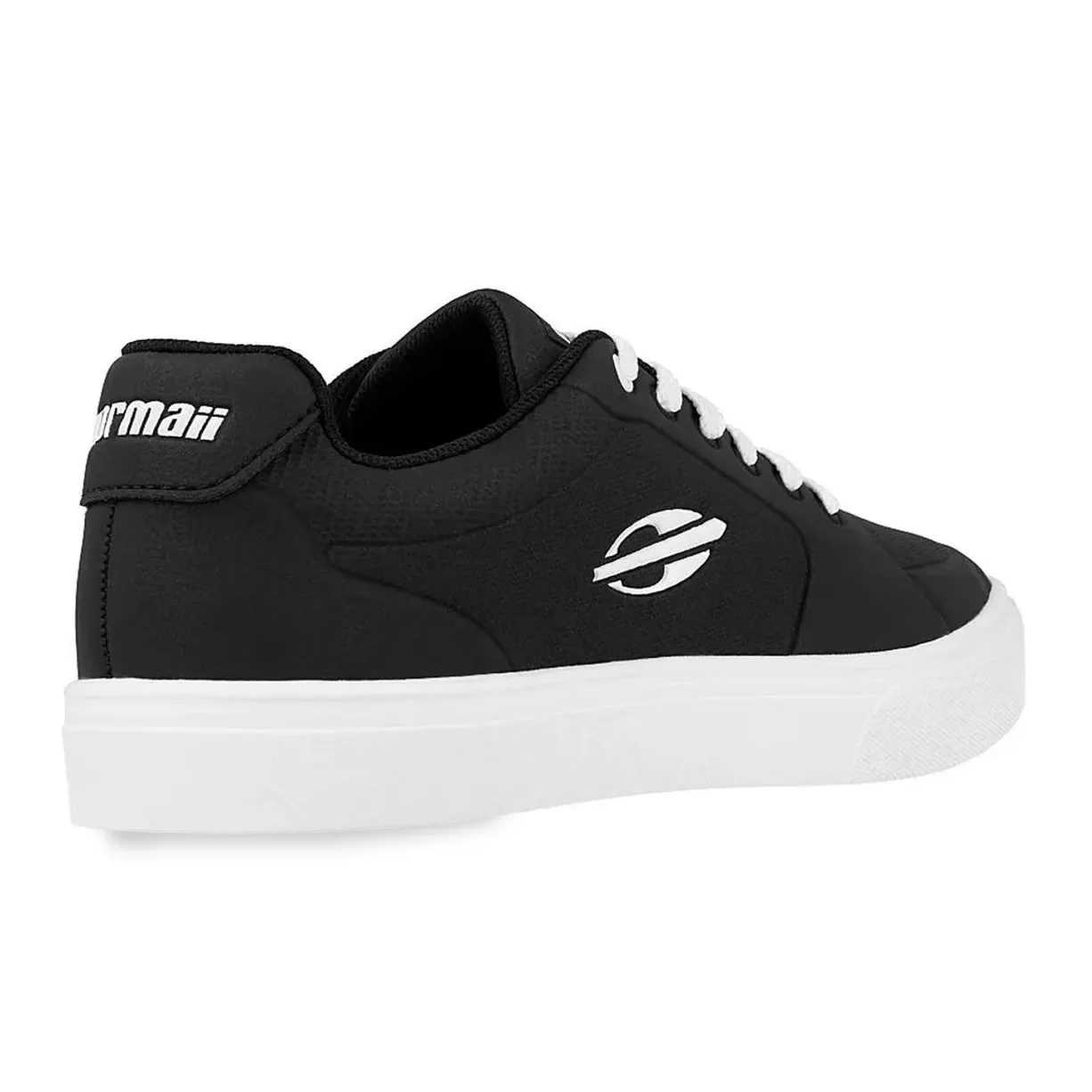 Vista lateral do tênis masculino Mormaii Urban Cyclone preto com solado branco e logo da marca